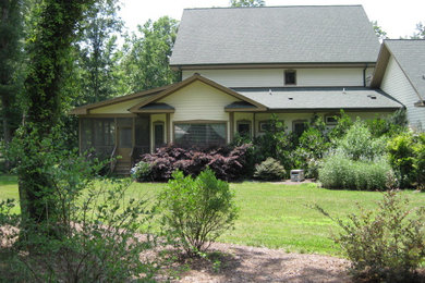 Exterior home photo in Raleigh