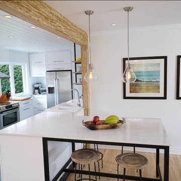 Cuisine avec presqu’île en quartz _ Kitchen with a quartz island
