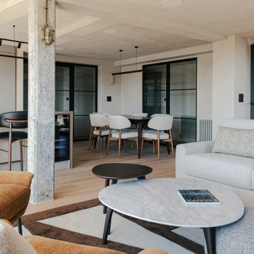Thameside Warehouse Apartment