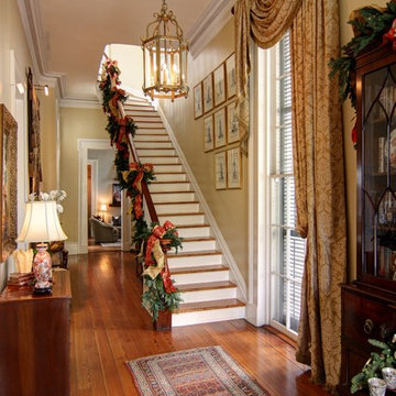 Entrance and Stairwell, Magazine Street, Lower Garden District, New Orleans