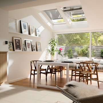 High Ceilling Dining Room