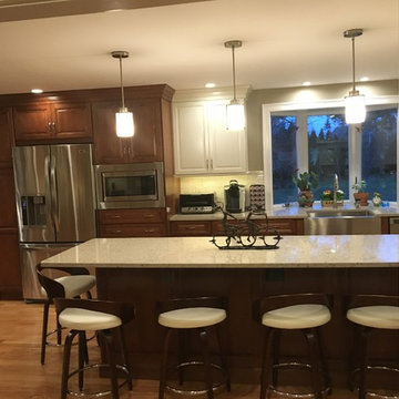 Kraftmaid Maple Chestnut Canvas Knollwood