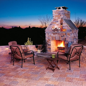 Outdoor Fireplace w/ EP Henry Cast Veneer Stone