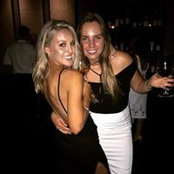 Anna Mills's photo