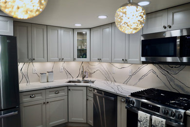 Inspiration for a modern kitchen remodel in Philadelphia