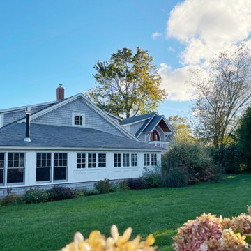 Touisset Garage/Backyard Cottage