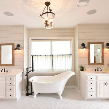 Adel Acreage Residence