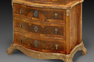 Antique 18th century walnut and parcel gilt commode