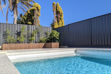 Inspiration for a modern pool in Perth.