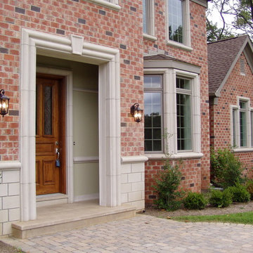Des Peres Speculative House in Establish Neighborhood