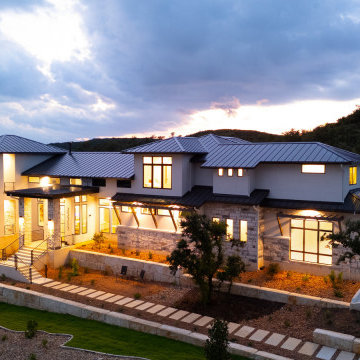 Modern: 4,950 ft², 4 BR/4 BA/2 ST home