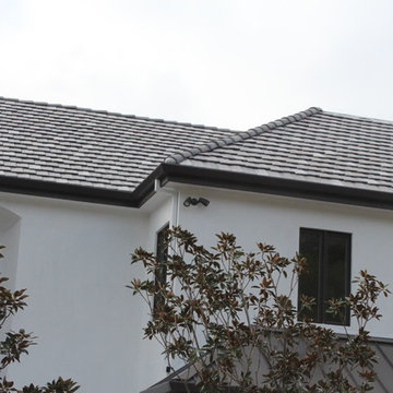 6 inch Angle Face/Flat Face Gutters with smooth Downspouts in Pacific Palisades