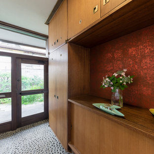 他の地域の中サイズの和風のおしゃれな玄関の写真