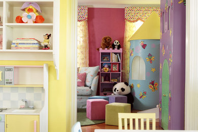 Traditional kids' room in Baltimore.