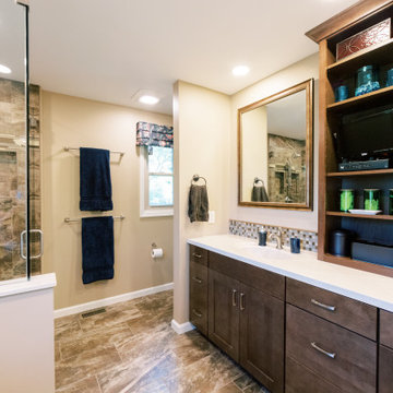 Beckett Ridge Master Bathroom (Eagle Ridge Drive)