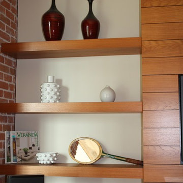 Decorating with vintage tennis racket mirrors