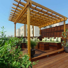 Roofdeck w/ Pergola