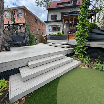 Brooklyn Bayridge with putting green