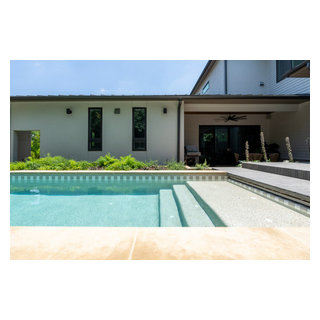 Texas Tiny Pools: Greyscale Striped Pool Waterline - Modern - Pool ...