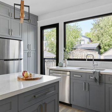 Muriel Ave. Contemporary Kitchen - Toronto