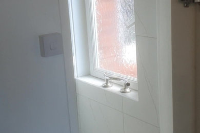 Small Wet Room (Video Only)