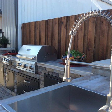 Outdoor Kitchen