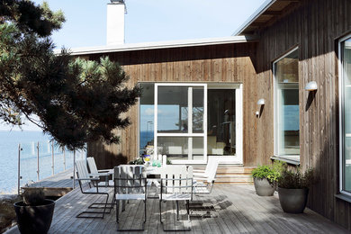 This is an example of a contemporary patio in Stockholm.
