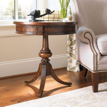 Hooker Furniture Seven Seas Round Pedestal Accent Table
