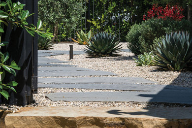 Inspiration for a mediterranean landscaping in Los Angeles.