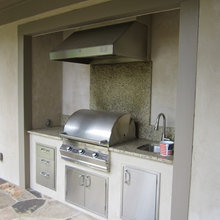 OUTDOOR KITCHEN