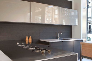 Design ideas for a contemporary kitchen in Edinburgh.