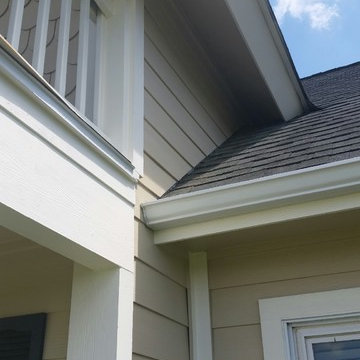 HardiePlank Lap Siding with Hardie Half Rounds SCALLOP Siding
