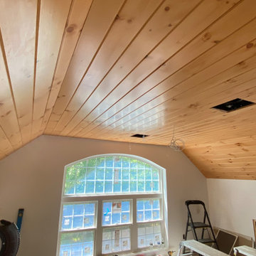 Luxury Pool House including Sauna, Gym, Kitchen, Full Bathroom & Cigar Bar