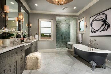 Example of a classic bathroom design in Los Angeles