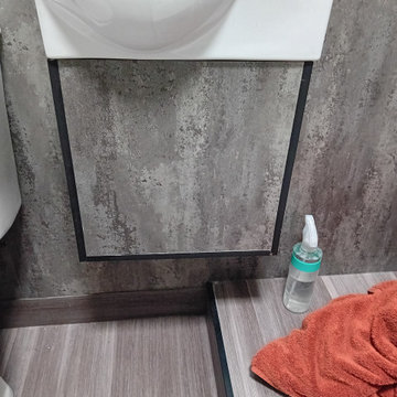 Compact shower room