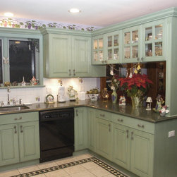 wood in green - Kitchen Cabinetry