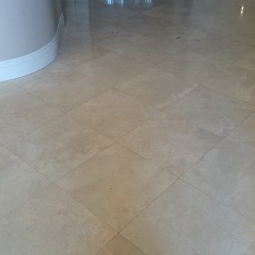 Crosscut Travertine Filled and Honed, Ivory Tone, 18"x18", Foyer / Butlers Pantr