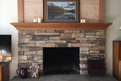Example of a mountain style living room design in Portland