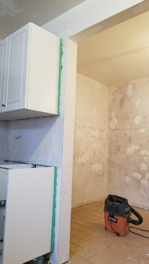 backsplash to wall opening