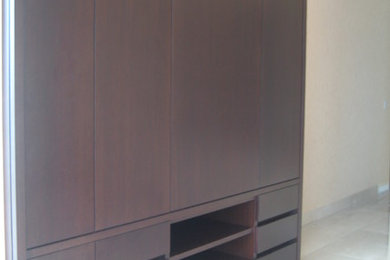 Buit-in wall unit