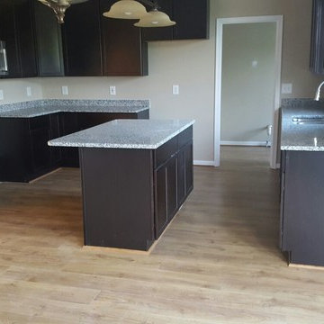This exquisite Luna Pearl was the perfect finishing touch for this kitchen.