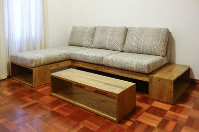 Repose Sofa