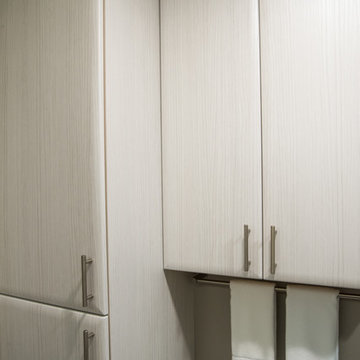 Contemporary and Organized Bathroom