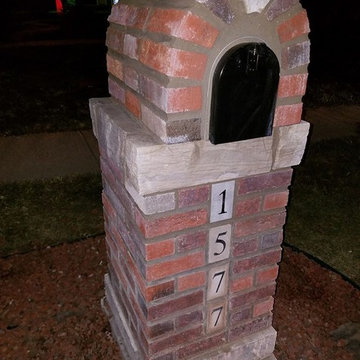 Brick and stone mailbox in Fenton, Mo