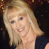 Suzanne Minton's photo