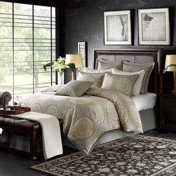 Bedding - Decorative Accents