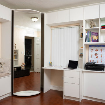 Office/Exercise Room/Closet Combo by Lazy Lee