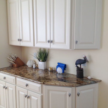 Cabinets.com | Jupiter Maple Antique White Cabinets