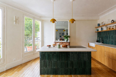 Réalisation d'une cuisine design.