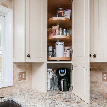 Open Plan Kitchen with Kitty and Coffee Surprises - Sandy Springs, GA